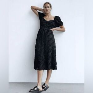 Zara dress with a structural 3D floral design Size Medium
